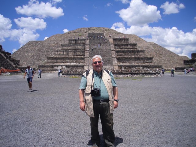 enlasruinasdeteotihuacan.jpg