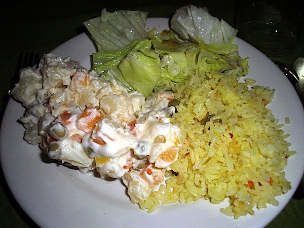 ensaladillaconarrozyensalada.jpg