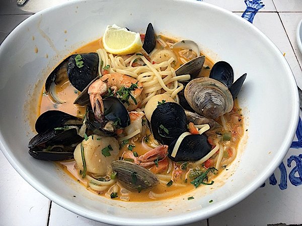 conchasdepescadoymariscosmariscosbouillabaise.jpg