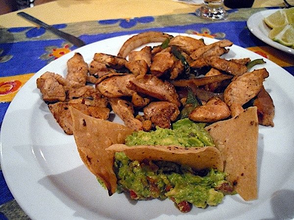 polloconguacamole.jpg