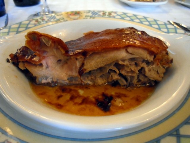 cochinilloasado.jpg