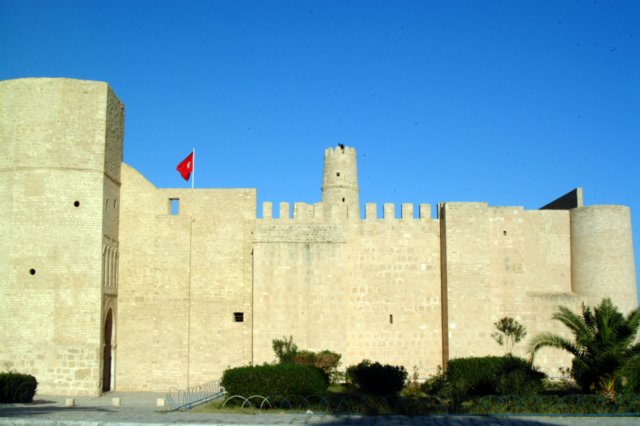 monastircastilloytorre.jpg