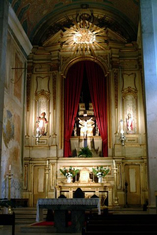 iglesiadesaomartinhoaltarmayor.jpg
