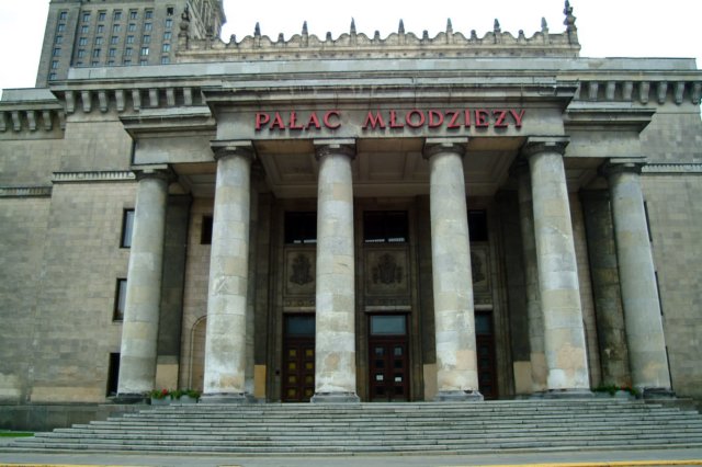 palaciomlodziezy.jpg