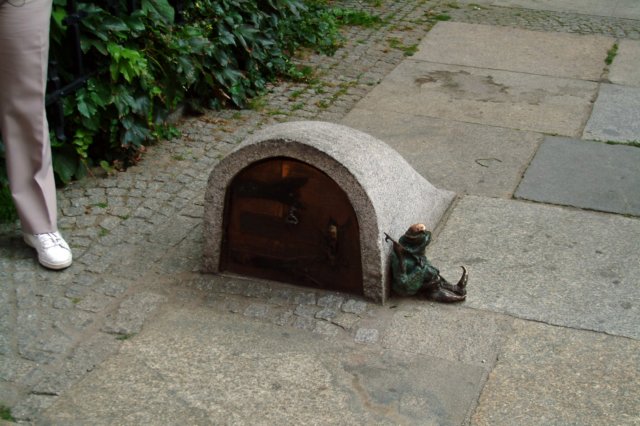 gnomoysucasita.jpg