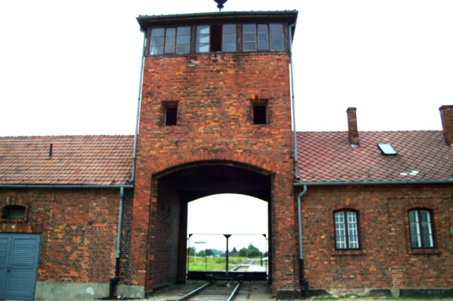 auschwitziibirkenautorredevigilancia.jpg