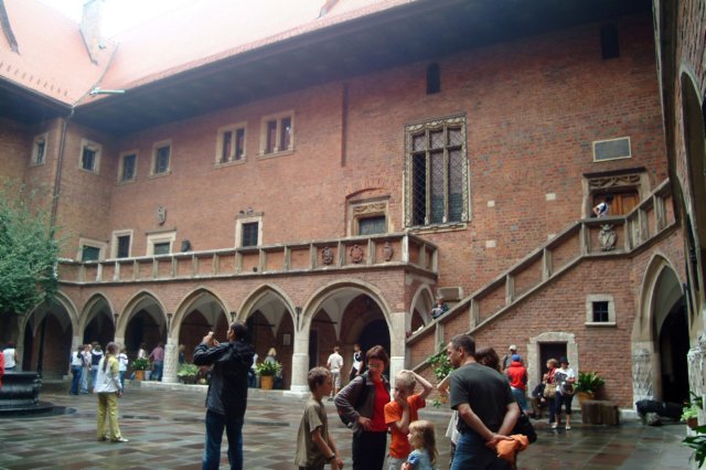 museodelauniversidaddecracoviapatio.jpg