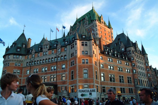 panormicadelchateufrontenac.jpg