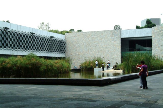 museonacionaldeantropologajardncentral.jpg