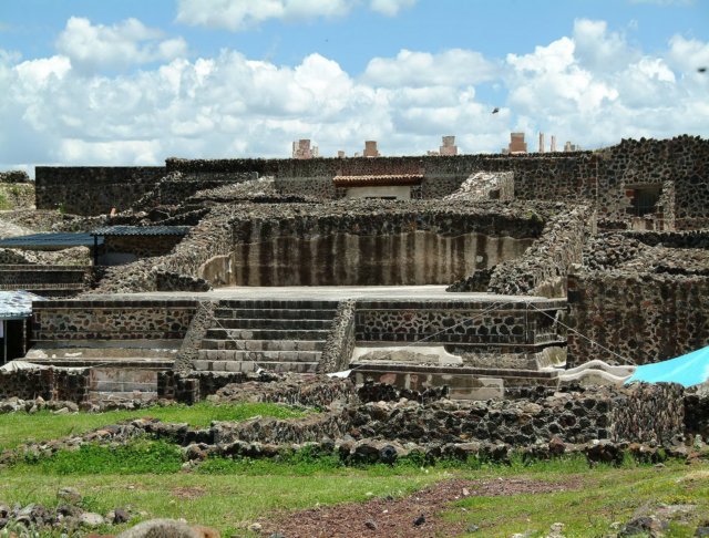 ruinasdeteotihuacnruinasdelpalacioquezalobalt.jpg