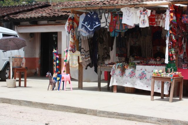 sanjuanchamulatiendaderopaysouvenirs.jpg