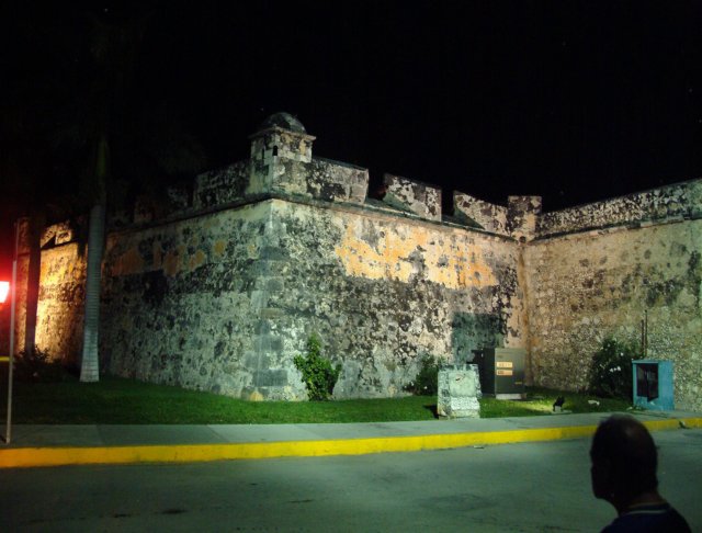 vistanocturnavistadelamuralla.jpg