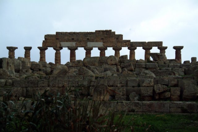 selinuntetemploenlacolinaoriental.jpg