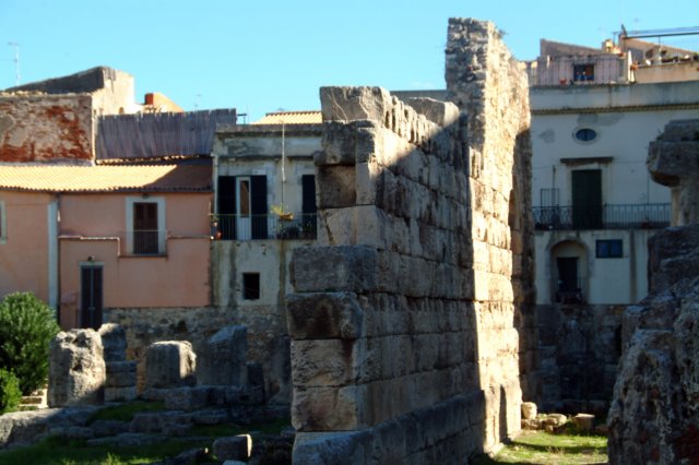 siracusatemplodeapolo2.jpg
