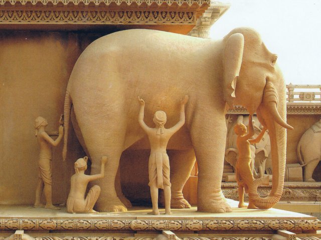 templodeakshardhamelefanteconlanaturalezaylodivino.jpg
