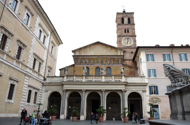baslicadesantamaradetrastevere.jpg