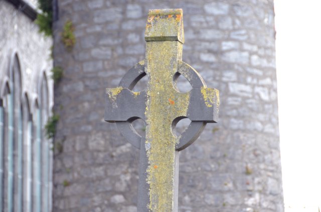 kilkennystcanicescathedralcruzcelta.jpg