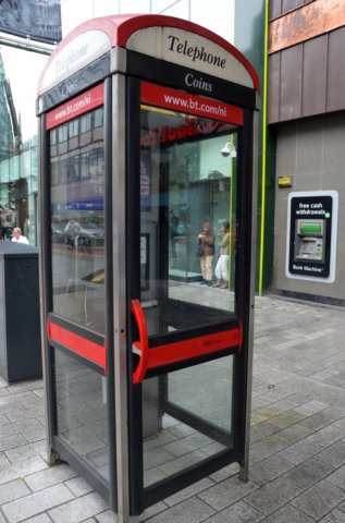 belfastdonegallstreetcabinatelefonica.jpg