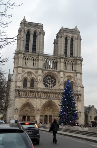 notredamefachada.jpg