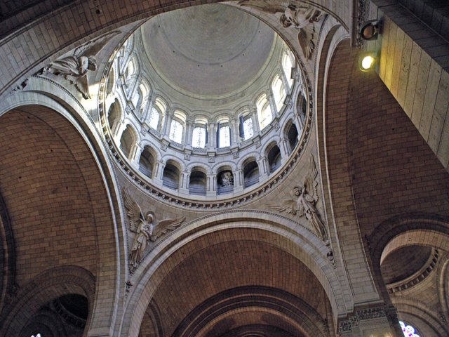 basilicadelsacrcurcpulacentral.jpg