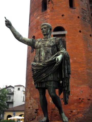 estatuacesaraugustus.jpg