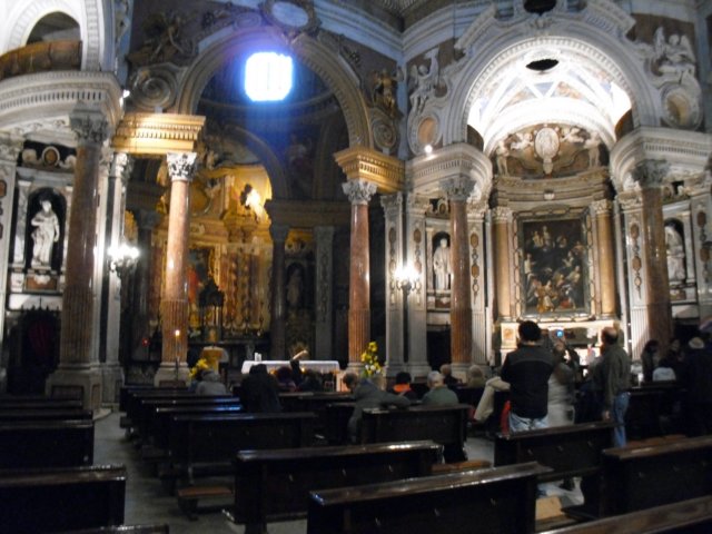 iglesiadesanlorenzonavecentral.jpg