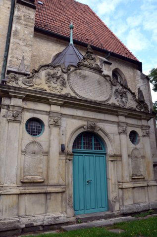 kreuzkirchhofcapilla.jpg