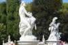 palaciodesanssouciestatuasalrededordelafuente_small.jpg