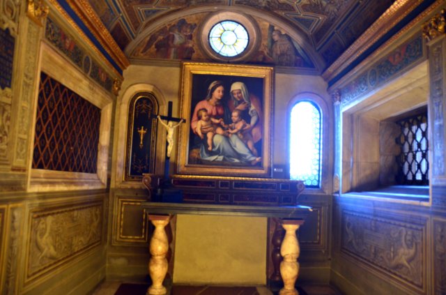 capilladelprioraltaragnolobronzino.jpg