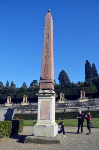 jardinesdeboboliobelistoegipcio.jpg