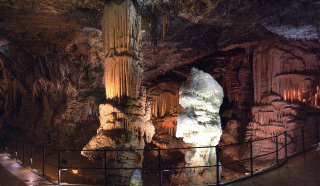 estalagmitasdediferentecomposicin.jpg